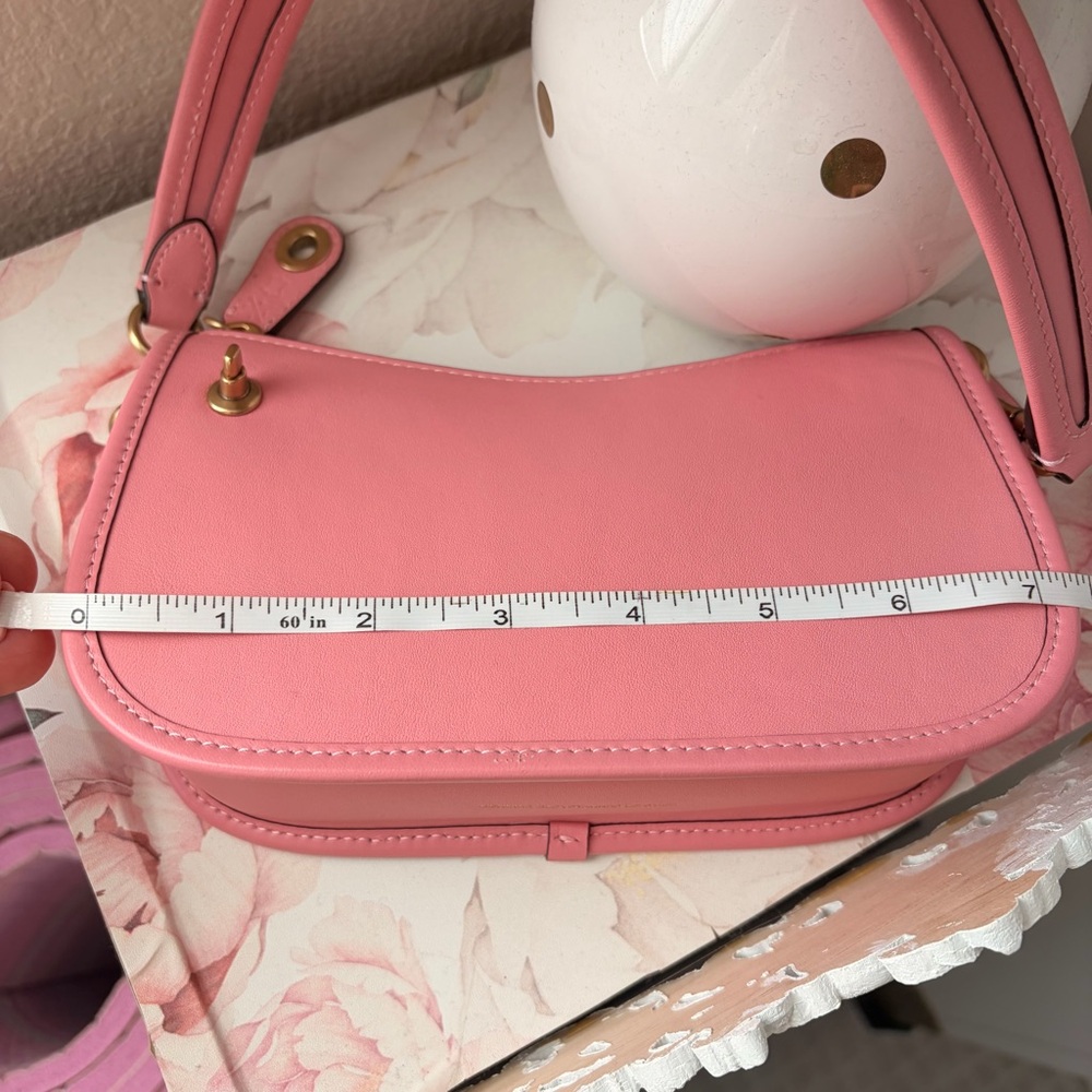Coach Pink Swinger Shoulder Bag with Gold Hardware - Picture 5 of 6